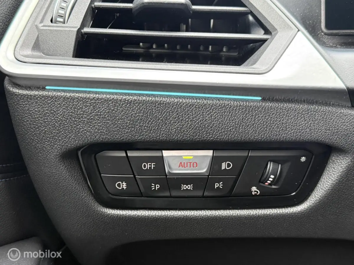 330e xDrive M Performance Panodak HUD LED Navi Carplay Brooklyn Grau