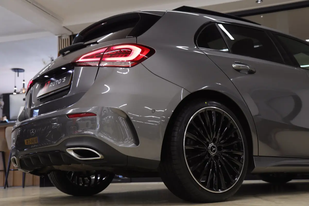 220 AMG Pano/Memory/Burm/Sfeer/Camera/Carplay/BOMVOL