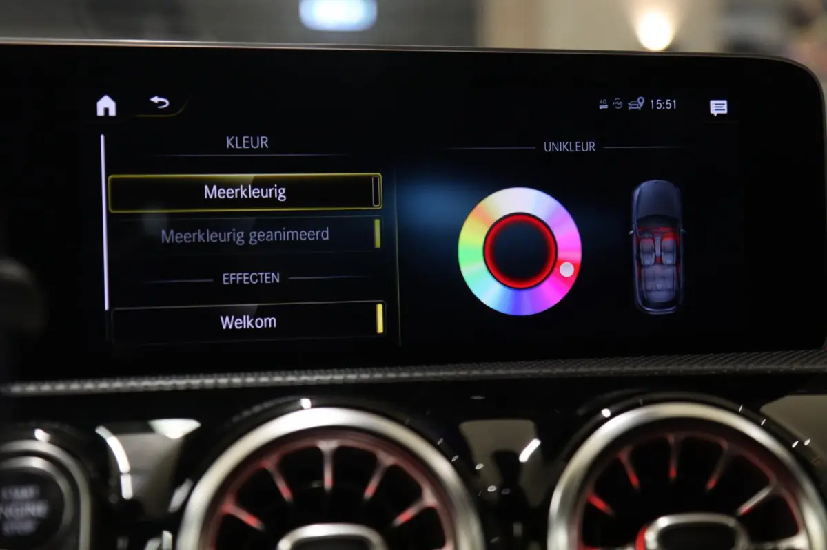 220 AMG Pano/Memory/Burm/Sfeer/Camera/Carplay/BOMVOL
