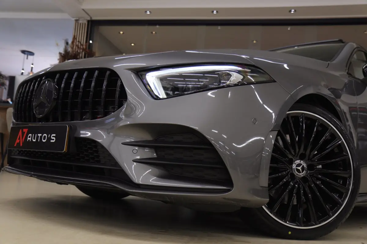 220 AMG Pano/Memory/Burm/Sfeer/Camera/Carplay/BOMVOL