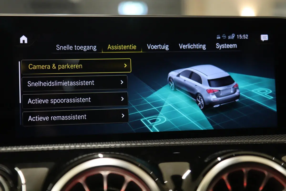 220 AMG Pano/Memory/Burm/Sfeer/Camera/Carplay/BOMVOL