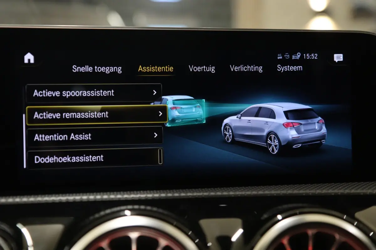 220 AMG Pano/Memory/Burm/Sfeer/Camera/Carplay/BOMVOL