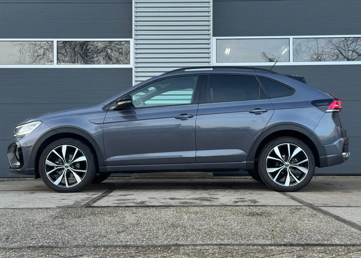 1.0 TSI R-Line |Camera |Virtual display |IQ Light |Keyless |Stoelverw. |ACC