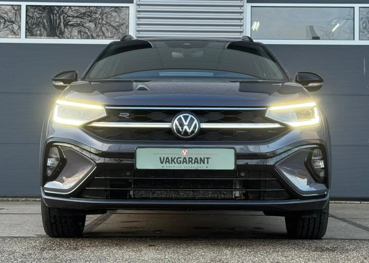 1.0 TSI R-Line |Camera |Virtual display |IQ Light |Keyless |Stoelverw. |ACC