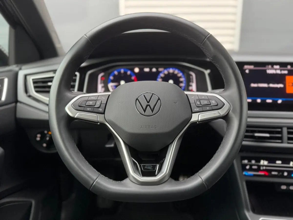 1.0 TSI R-Line |Camera |Virtual display |IQ Light |Keyless |Stoelverw. |ACC