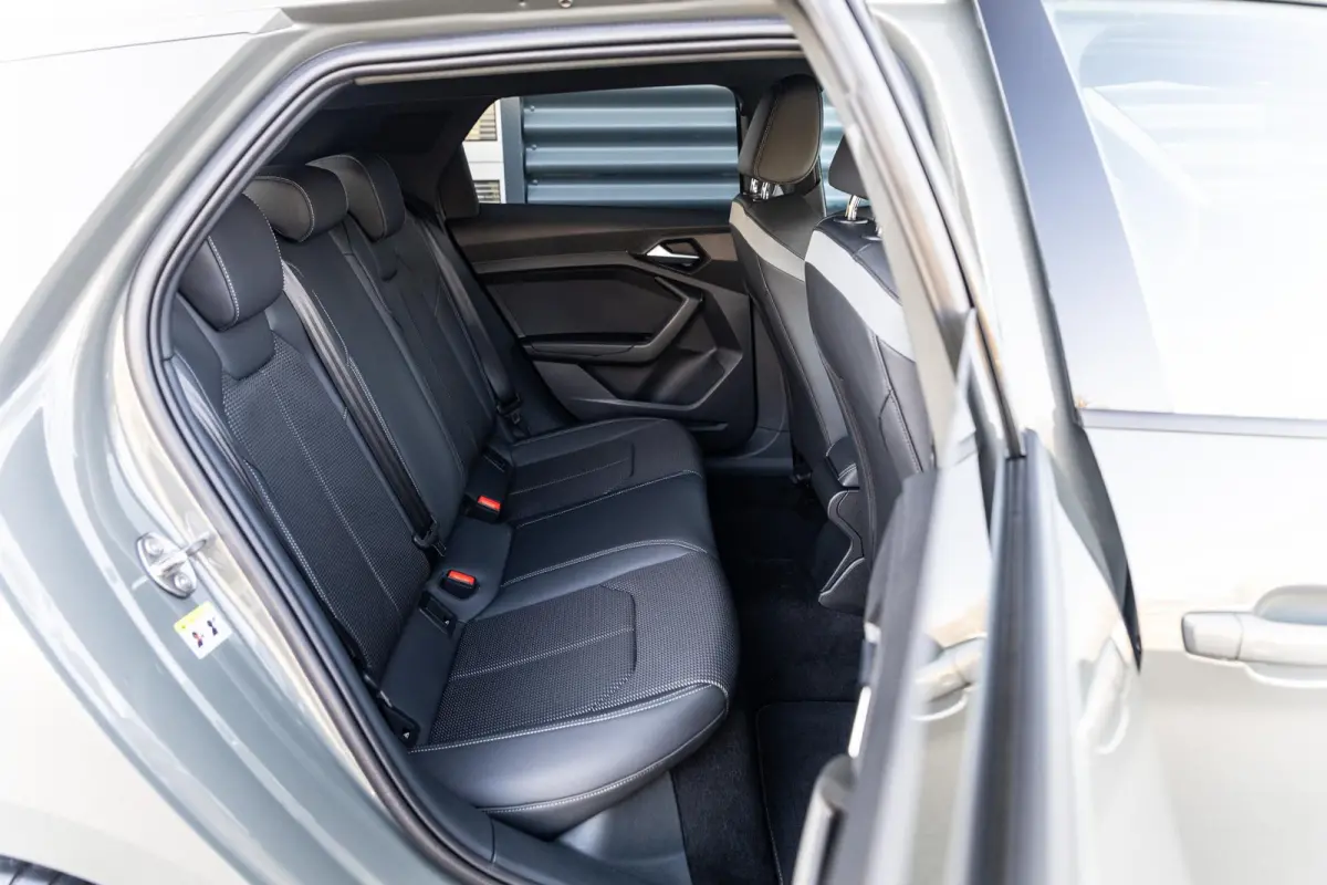 25 TFSI 95pk S-tronic S edition | Stoelverwarming | Achteruitrijcamera | Cruise Control Adaptief