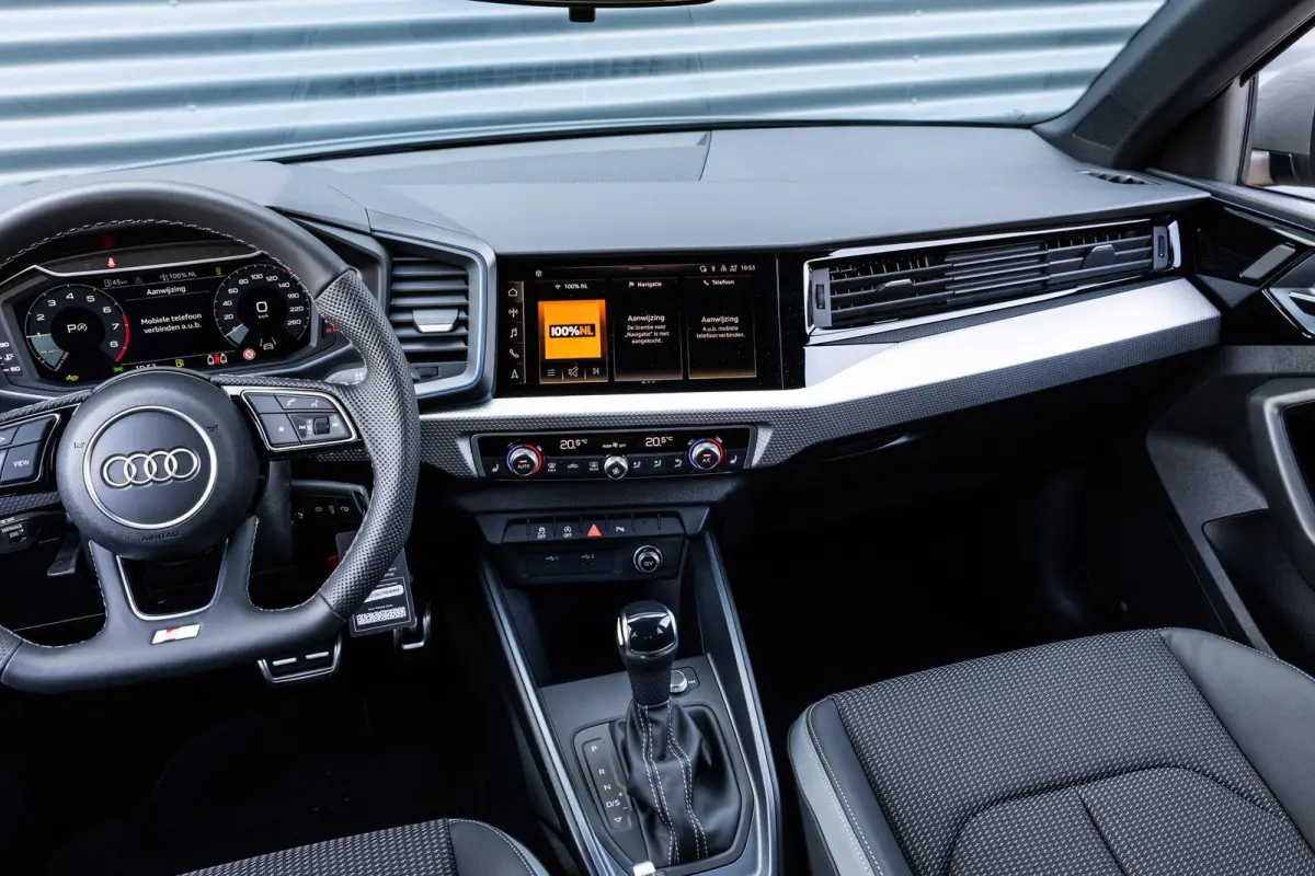 25 TFSI 95pk S-tronic S edition | Stoelverwarming | Achteruitrijcamera | Cruise Control Adaptief