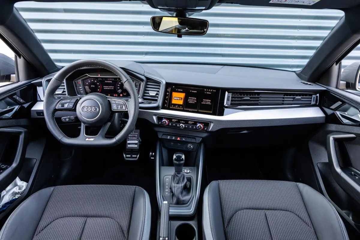 25 TFSI 95pk S-tronic S edition | Stoelverwarming | Achteruitrijcamera | Cruise Control Adaptief