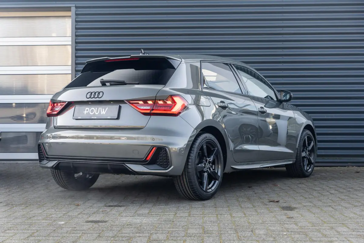 25 TFSI 95pk S-tronic S edition | Stoelverwarming | Achteruitrijcamera | Cruise Control Adaptief