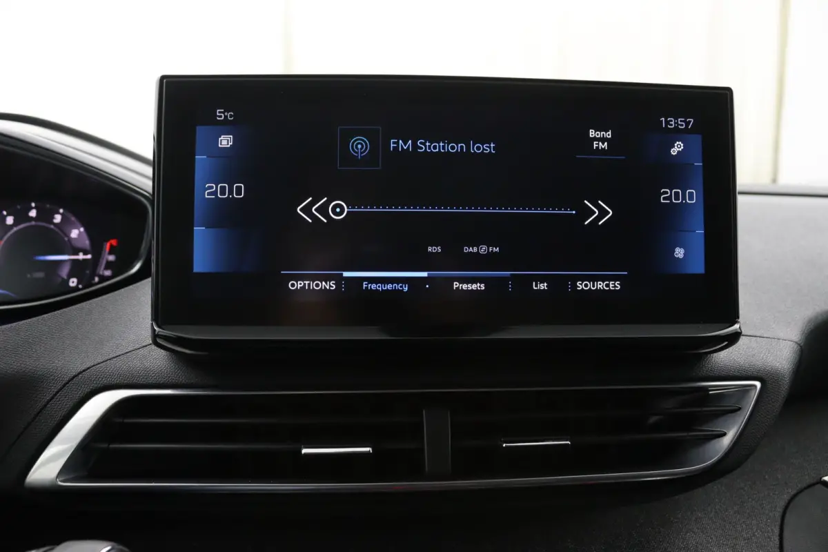 1.2 ALLURE*CARPLAY*130PK*ECC*NAVI*CAMERA*RIEM.VV*