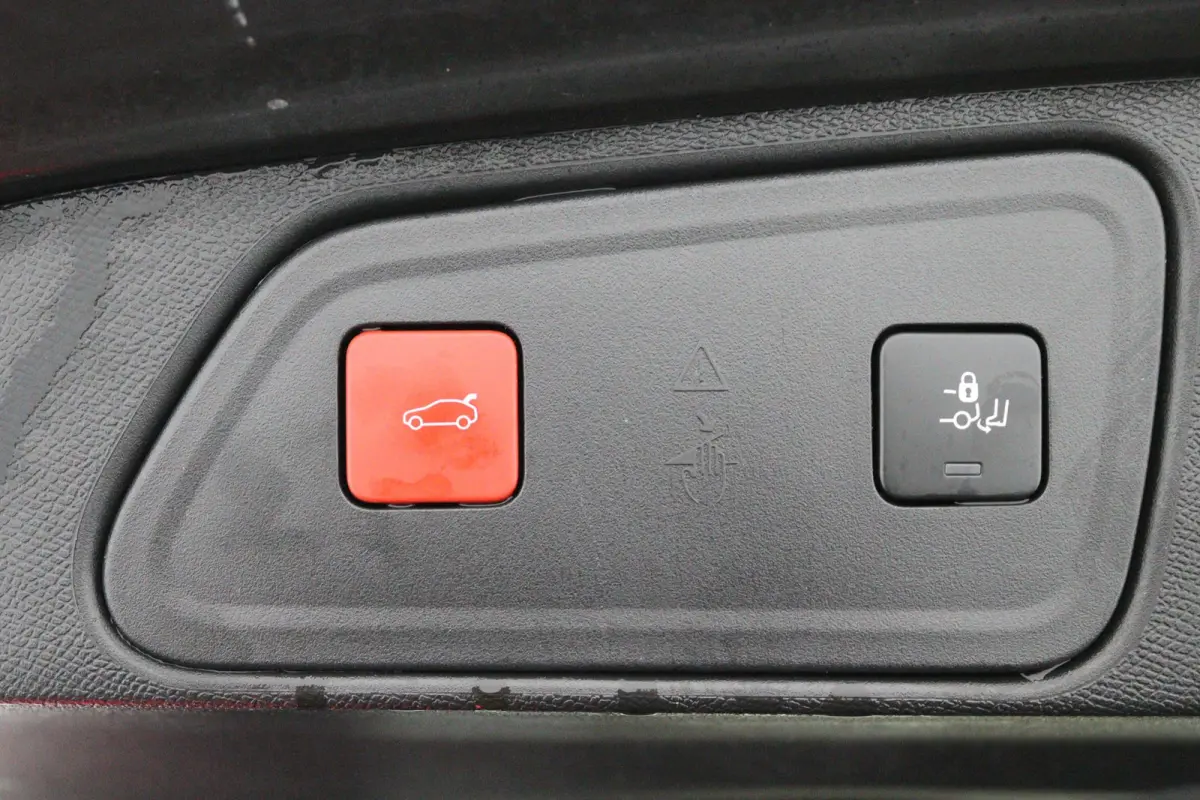 1.2 ALLURE*CARPLAY*130PK*ECC*NAVI*CAMERA*RIEM.VV*
