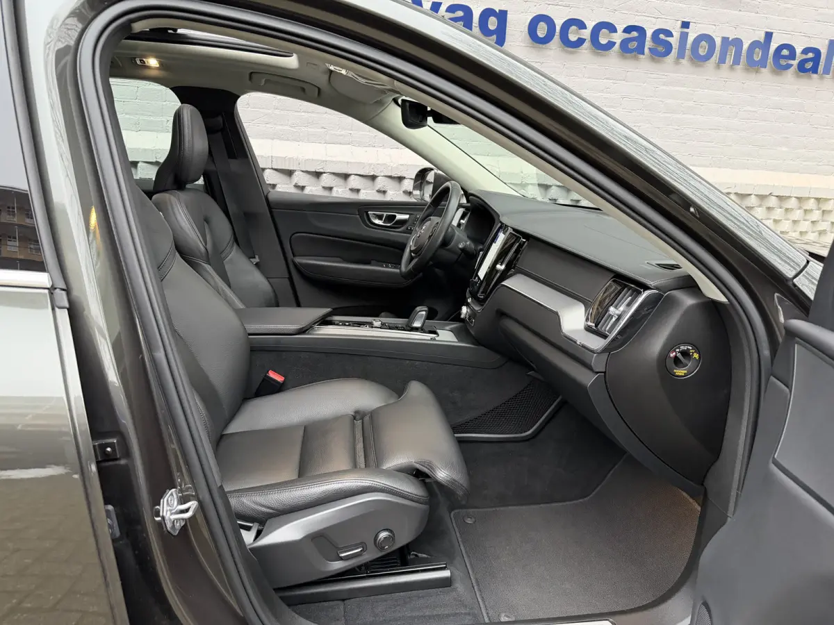 2.0 Recharge T8 AWD Inscription Schuif/kantel dak, Adaptive Cruise control