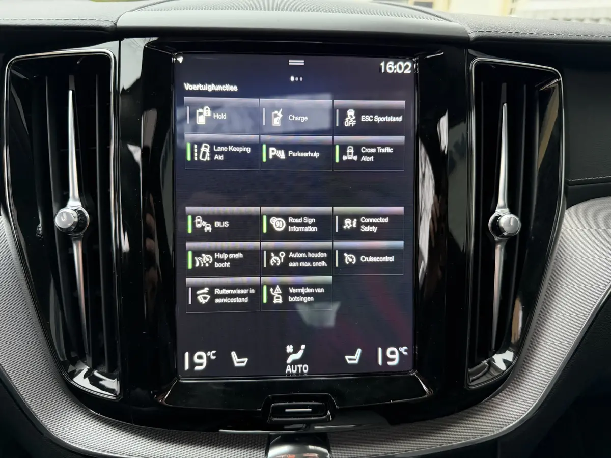 2.0 Recharge T8 AWD Inscription Schuif/kantel dak, Adaptive Cruise control
