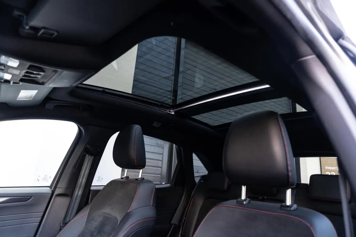 2.5 PHEV ST-Line X 225PK PANO / CAMERA / B&O