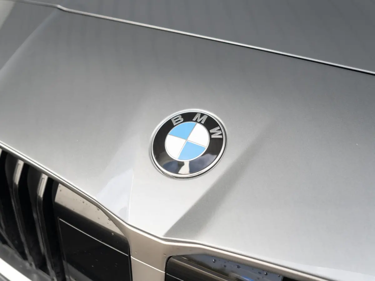 120 | M Sport Design | Achteruitrijcamera | Stoelverwarming | Driving Assistant | 18'' |