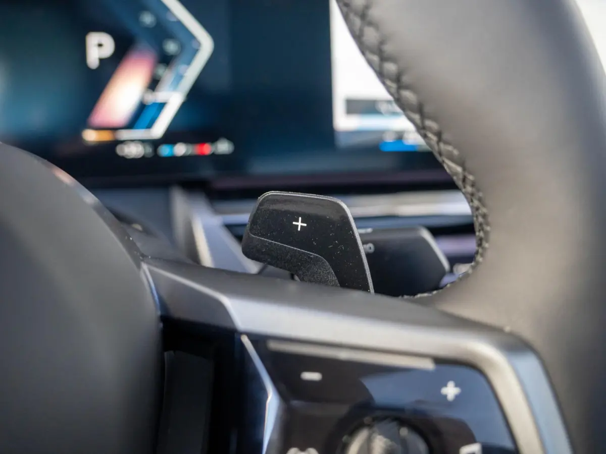 520i | M Sportpakket | Innovation Pack | Stuurwielrand verwarmd | Comfort Access | Panoramadak | Stoelverwarming | Harman-Kardon | Trekhaak