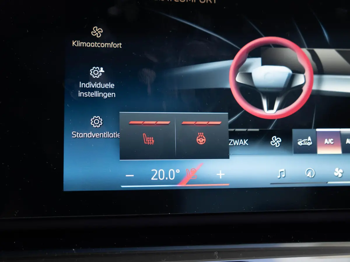 520i | M Sportpakket | Innovation Pack | Stuurwielrand verwarmd | Comfort Access | Panoramadak | Stoelverwarming | Harman-Kardon | Trekhaak