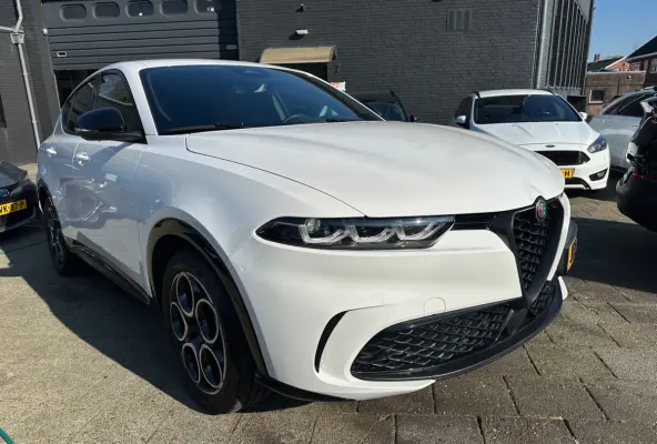 160pk Hybrid Aut|16.000km|Leder|Fabrieksgarantie