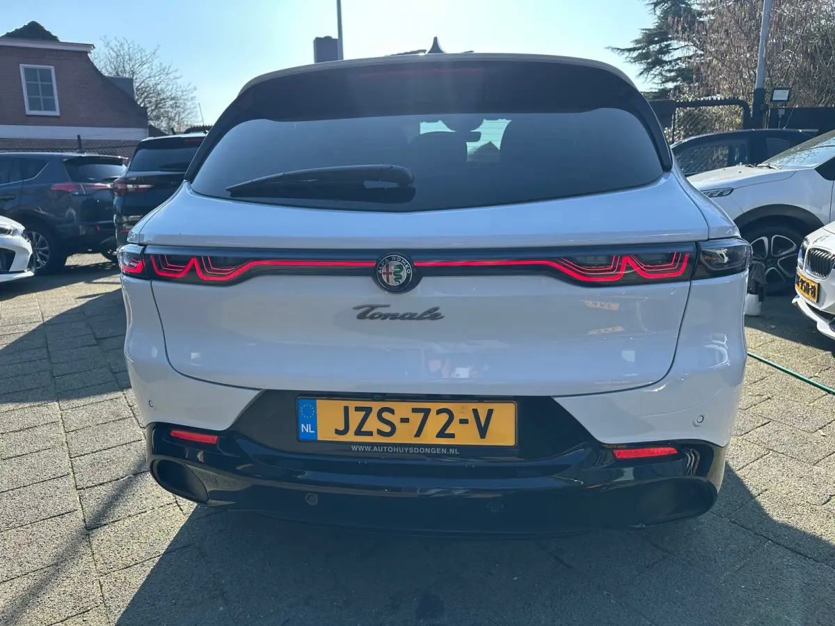 160pk Hybrid Aut|16.000km|Leder|Fabrieksgarantie
