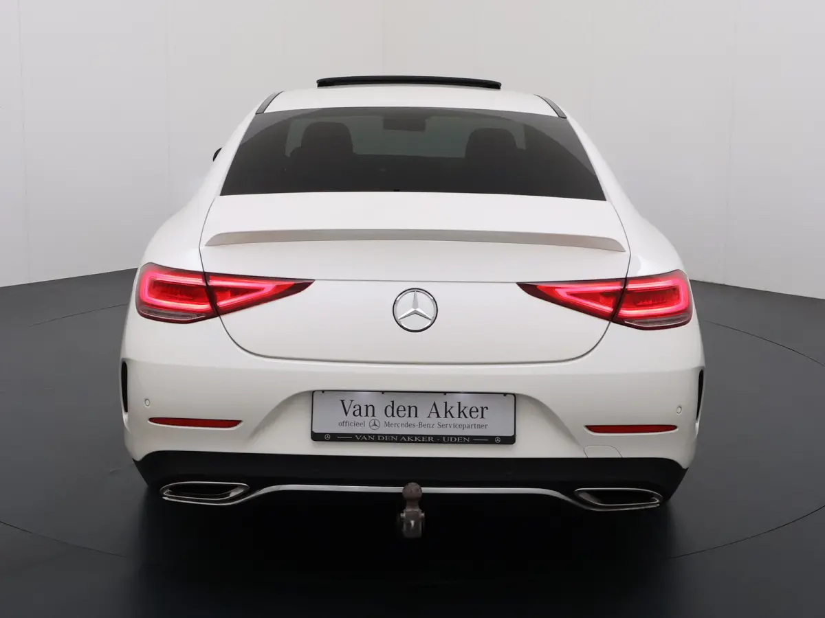 450 4Matic AMG // Burmester // 360 Camera // Dealer onderhouden // Sunroof // Trekhaak // 20 inch // Designo White // Distronic