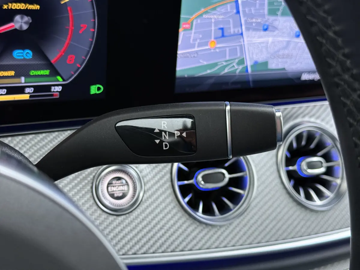 450 4Matic AMG // Burmester // 360 Camera // Dealer onderhouden // Sunroof // Trekhaak // 20 inch // Designo White // Distronic