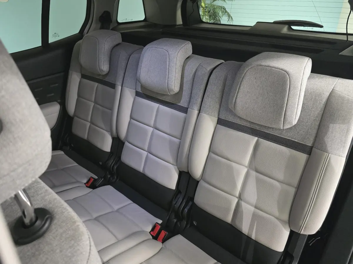 1.2 PureTech Shine | ADAPTIVE CRUISE | LEDER | 19" | EL. ACHTERKLEP
