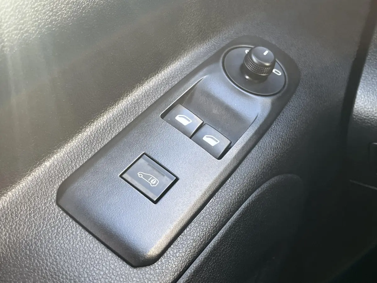 1.2 Club*NIEUW MODEL*A/C*CRUISE*CARPLAY*NW-RIEM*