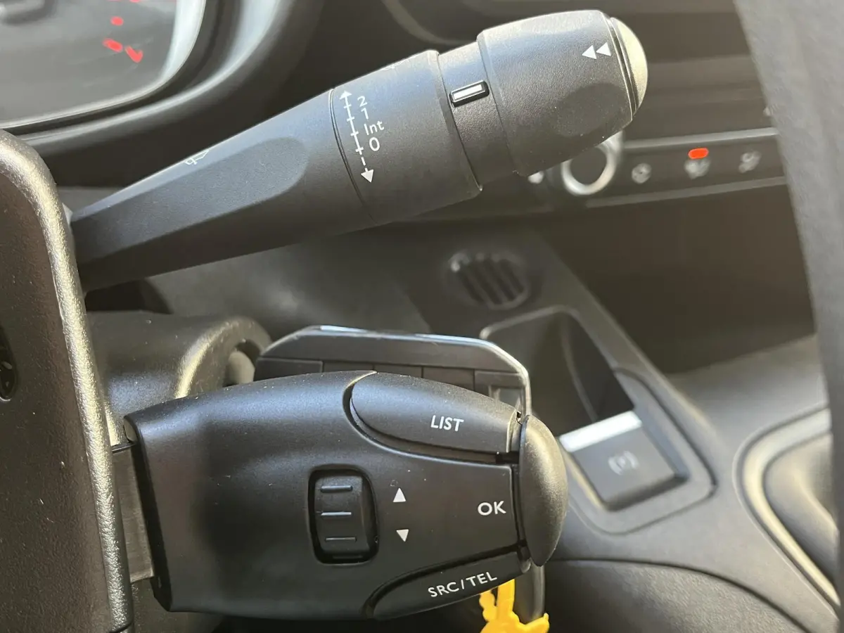 1.2 Club*NIEUW MODEL*A/C*CRUISE*CARPLAY*NW-RIEM*
