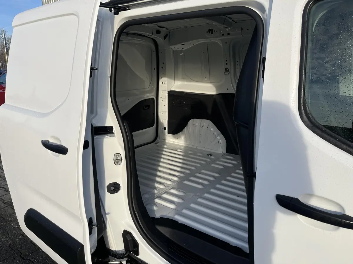 1.2 Club*NIEUW MODEL*A/C*CRUISE*CARPLAY*NW-RIEM*