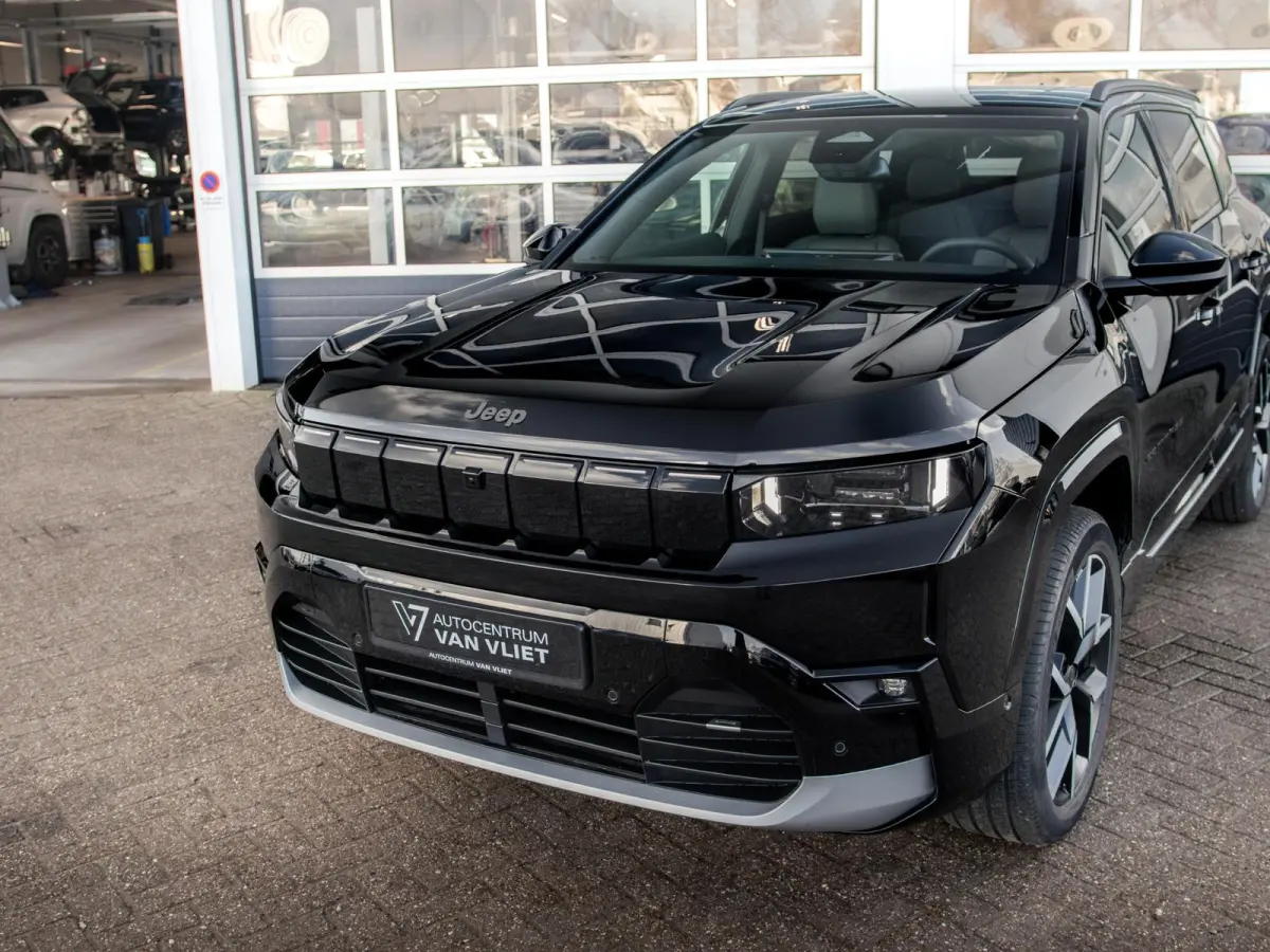First Edition 74 kWh | Uniek Nappa Leder | Adapt. Cruise | Camera | Carplay | 20" | Elektr. A-Klep | Navi | Winter Pack | Schuif/Kanteldak | Premium Pack | Conv. Pack | Warmtepomp