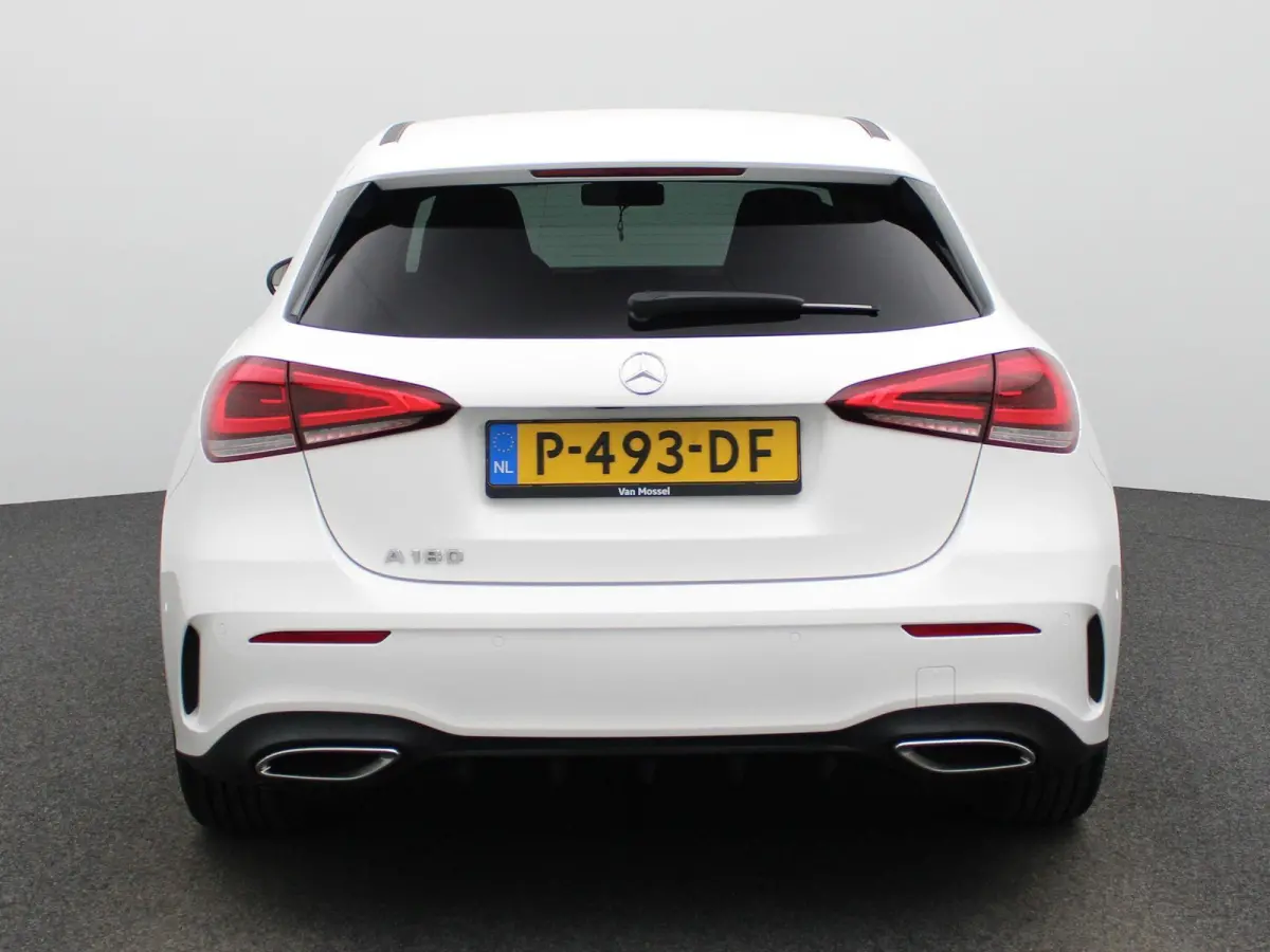 180 Business Solution AMG | Automaat | Navigatie | Sfeerverlichting | Achteruitrijcamera | Stoelverwarming | Wide Screen Virtual Cockpit | Cruise Control | Climate Control | Parkeersensoren 