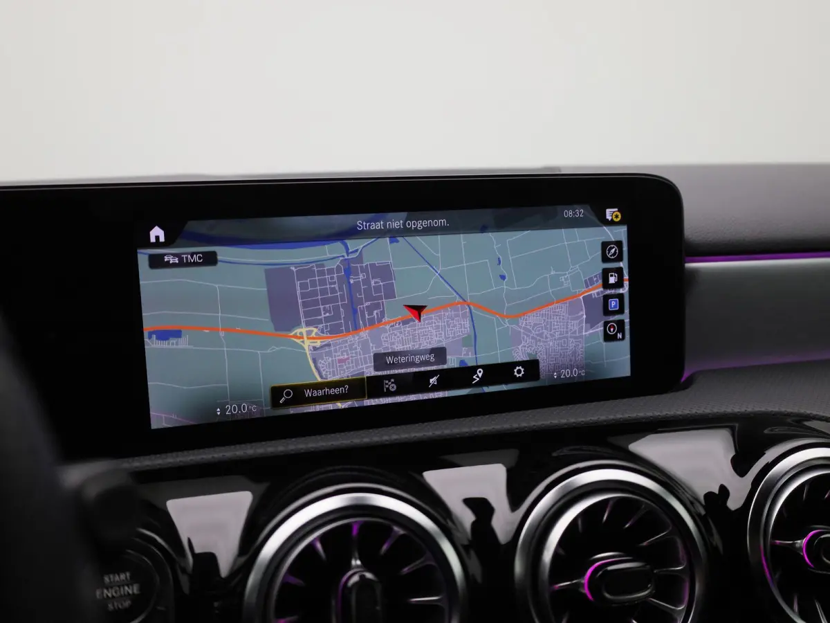 180 Business Solution AMG | Automaat | Navigatie | Sfeerverlichting | Achteruitrijcamera | Stoelverwarming | Wide Screen Virtual Cockpit | Cruise Control | Climate Control | Parkeersensoren 