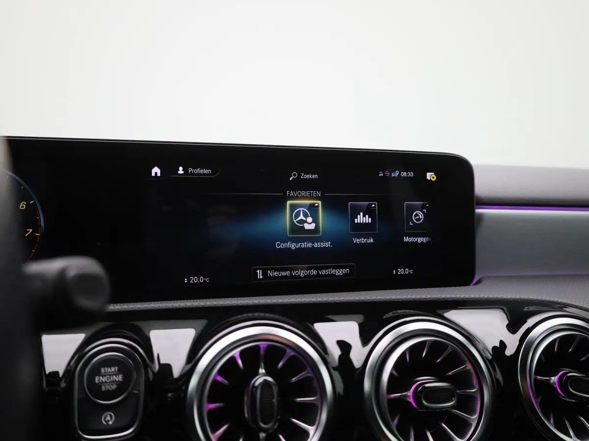180 Business Solution AMG | Automaat | Navigatie | Sfeerverlichting | Achteruitrijcamera | Stoelverwarming | Wide Screen Virtual Cockpit | Cruise Control | Climate Control | Parkeersensoren 