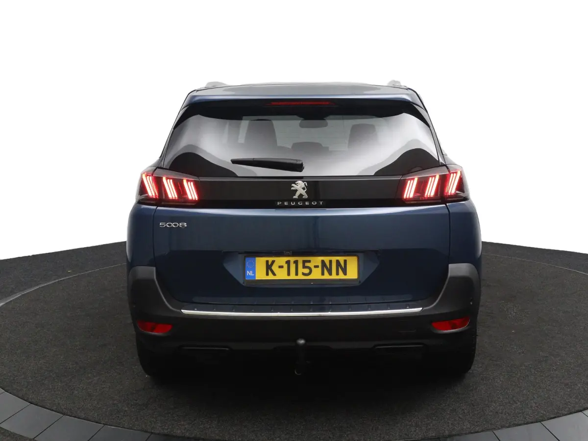 1.2 FACELIFT*CARPLAY*NAVI*CAMERA*HAAK*7-PERS*ECC*