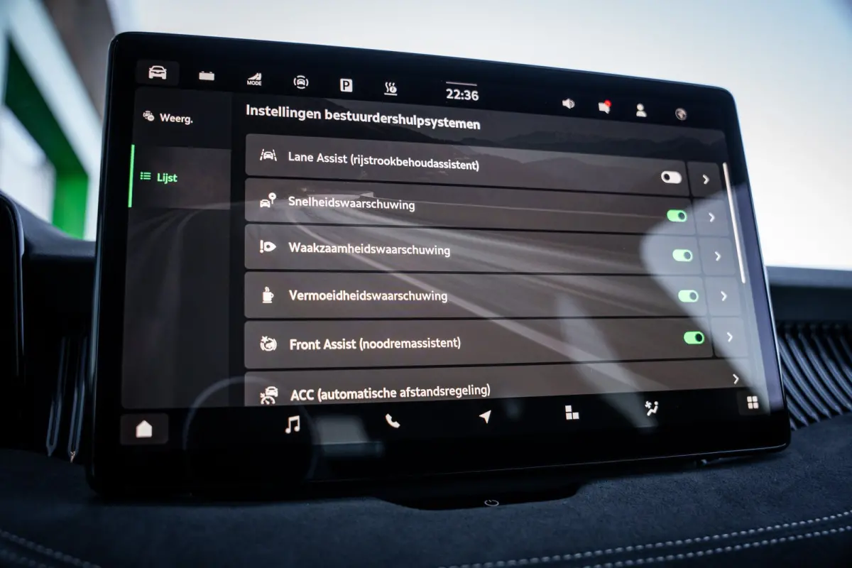 Sportline Business | Achteruitrijcamera | Climatronic, elektronische airconditioning met 3 klimaatzones | Driving mode select
