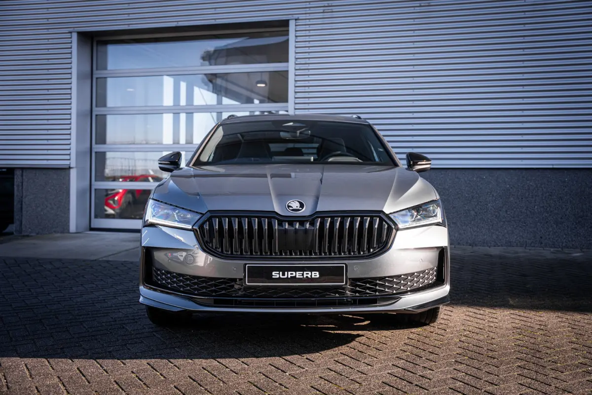 Sportline Business | Achteruitrijcamera | Climatronic, elektronische airconditioning met 3 klimaatzones | Driving mode select