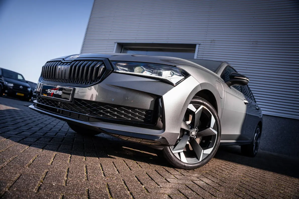 Sportline Business | Achteruitrijcamera | Climatronic, elektronische airconditioning met 3 klimaatzones | Driving mode select