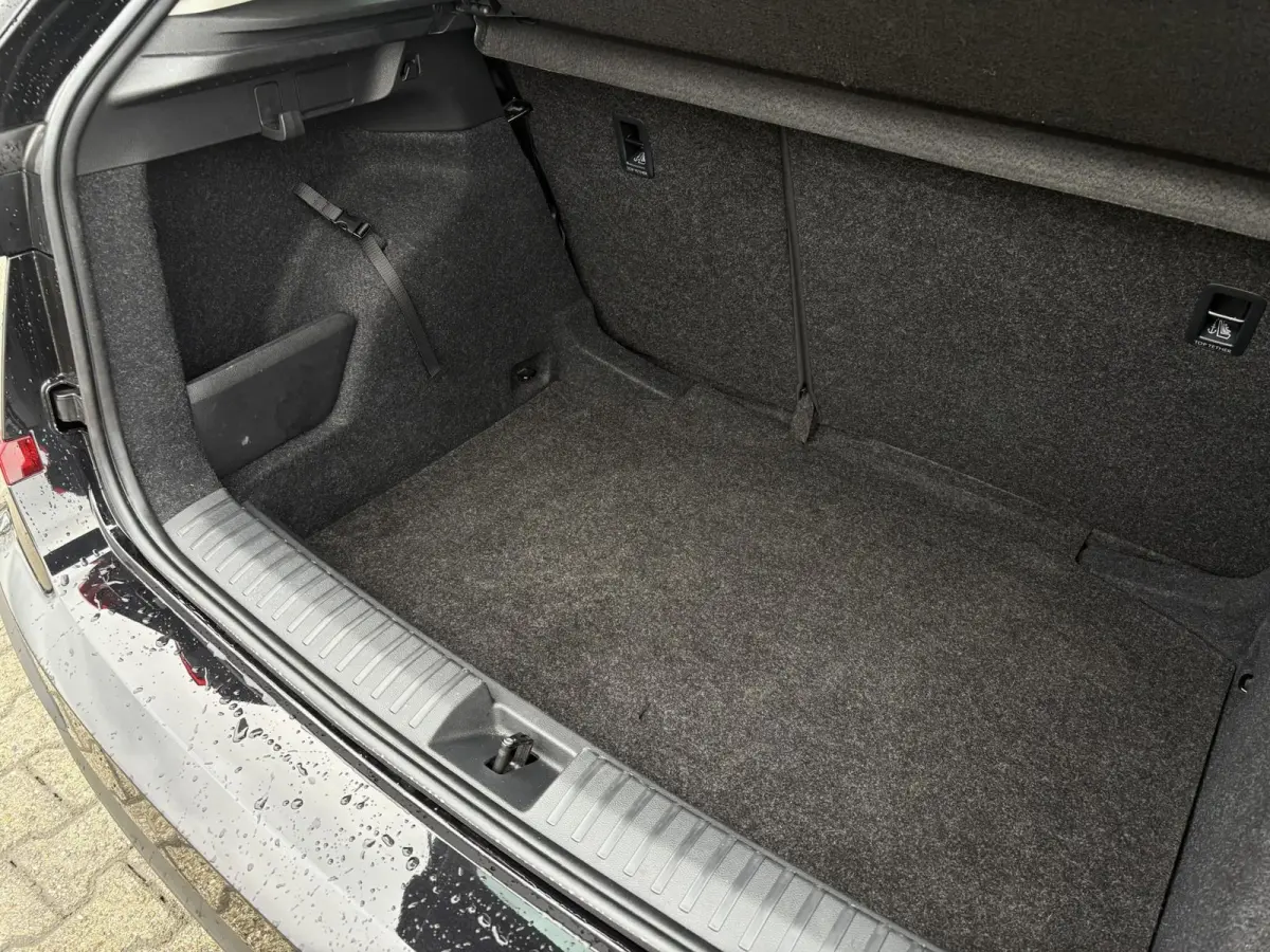 1.0 TSI 115pk DSG Selection | Camera | Smartlink | Stoelverwarming