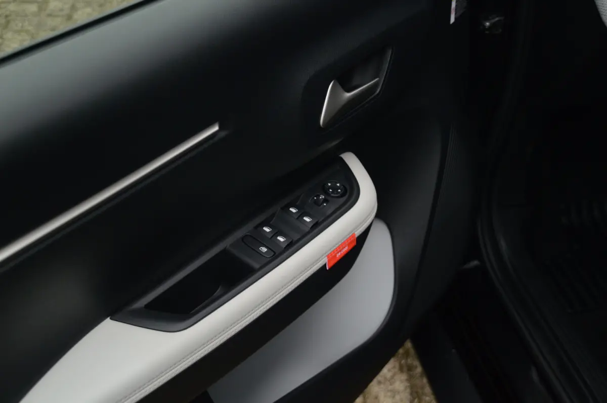 1.2 Hybrid 145pk Max | Achteruitrijcamera | Afwijkende dakkleur | Apple Carplay/Android Auto|telefoonintegratie premium