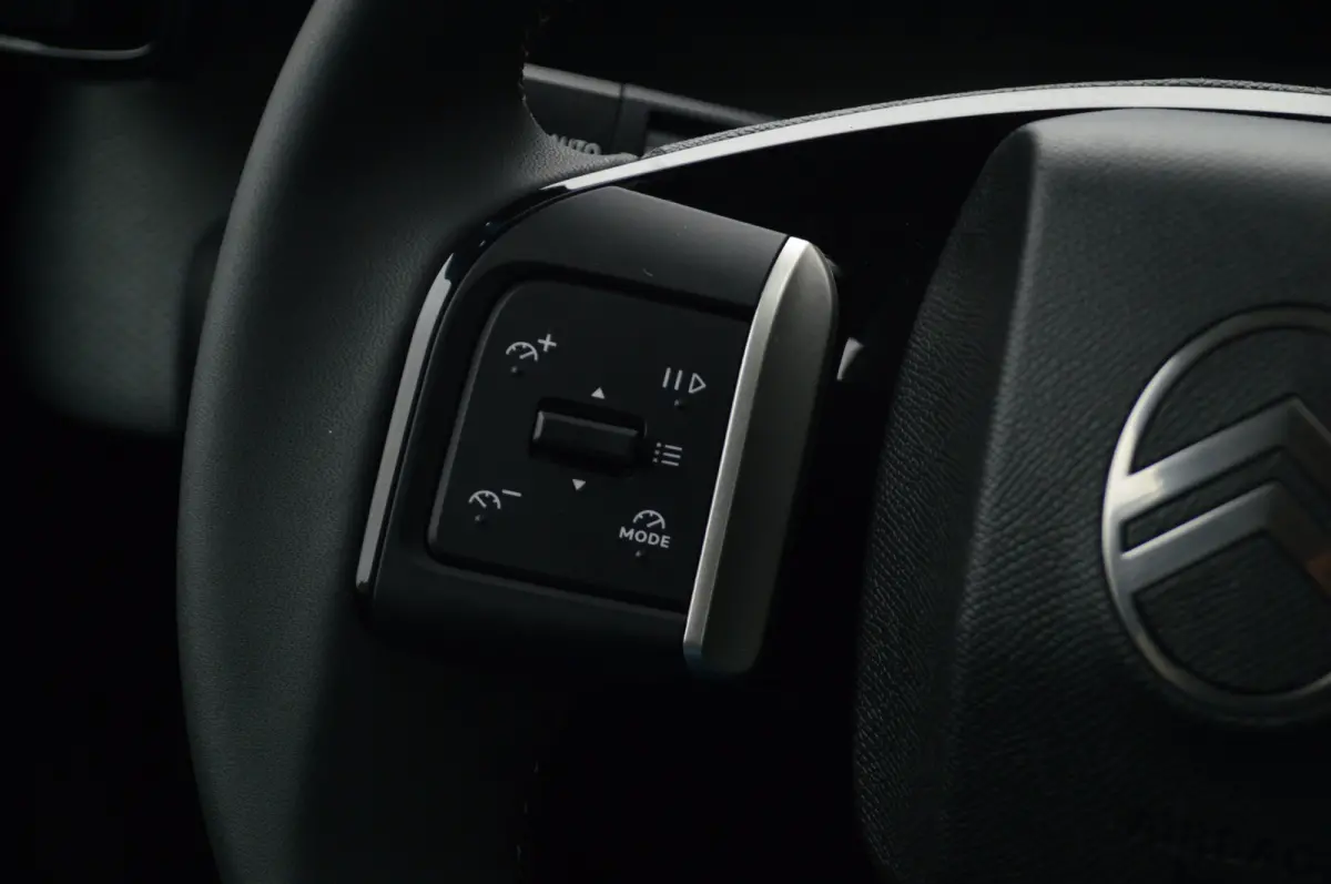 1.2 Hybrid 145pk Max | Achteruitrijcamera | Afwijkende dakkleur | Apple Carplay/Android Auto|telefoonintegratie premium