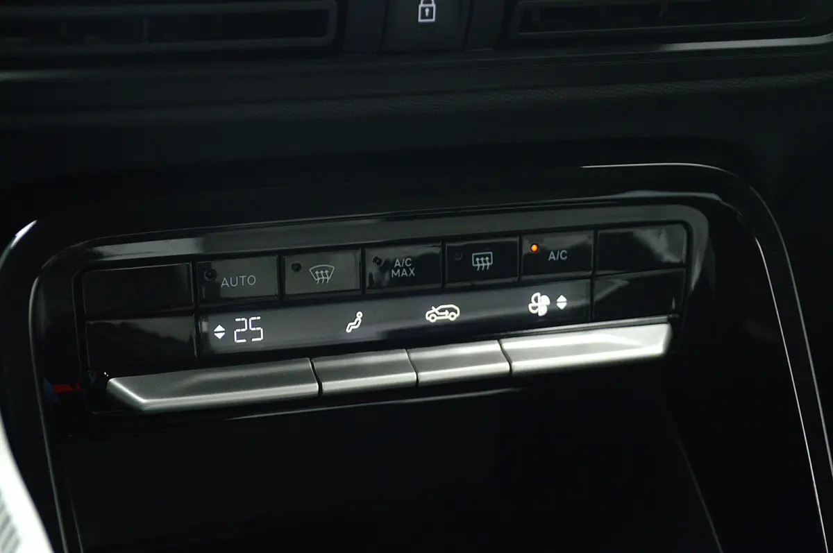 1.2 Hybrid 145pk Max | Achteruitrijcamera | Afwijkende dakkleur | Apple Carplay/Android Auto|telefoonintegratie premium