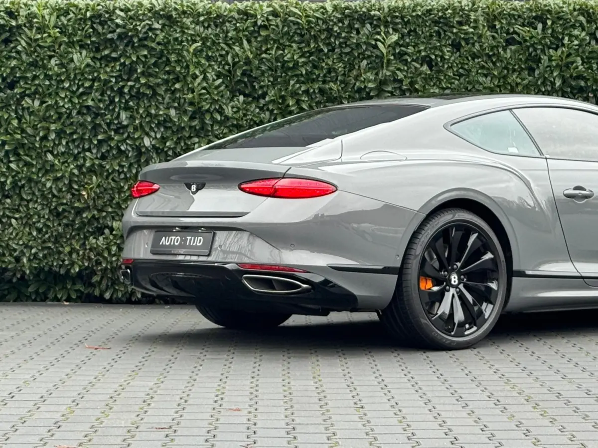 4.0 V8 Hybrid BLACK EDITION MULLINER, BTW AUTO, PANORAMIC ROOF, ROTATING DISPLAY, TOURING PACK, COMFORT PACK, NAIM FOR BENTLEY, GRAVITY GREY, BLACK BELUGA LEATHER WITH MANDARIN ACCENTS, ALAR