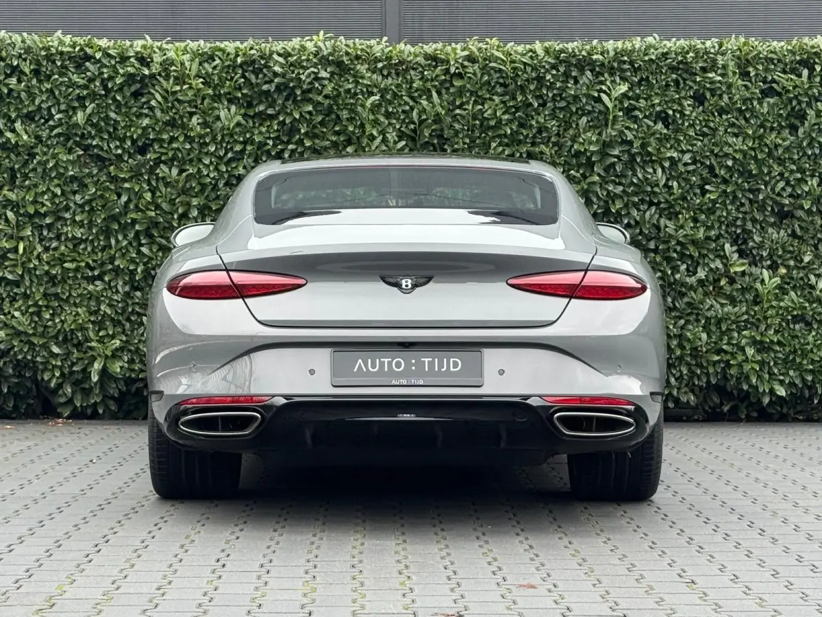 4.0 V8 Hybrid BLACK EDITION MULLINER, BTW AUTO, PANORAMIC ROOF, ROTATING DISPLAY, TOURING PACK, COMFORT PACK, NAIM FOR BENTLEY, GRAVITY GREY, BLACK BELUGA LEATHER WITH MANDARIN ACCENTS, ALAR
