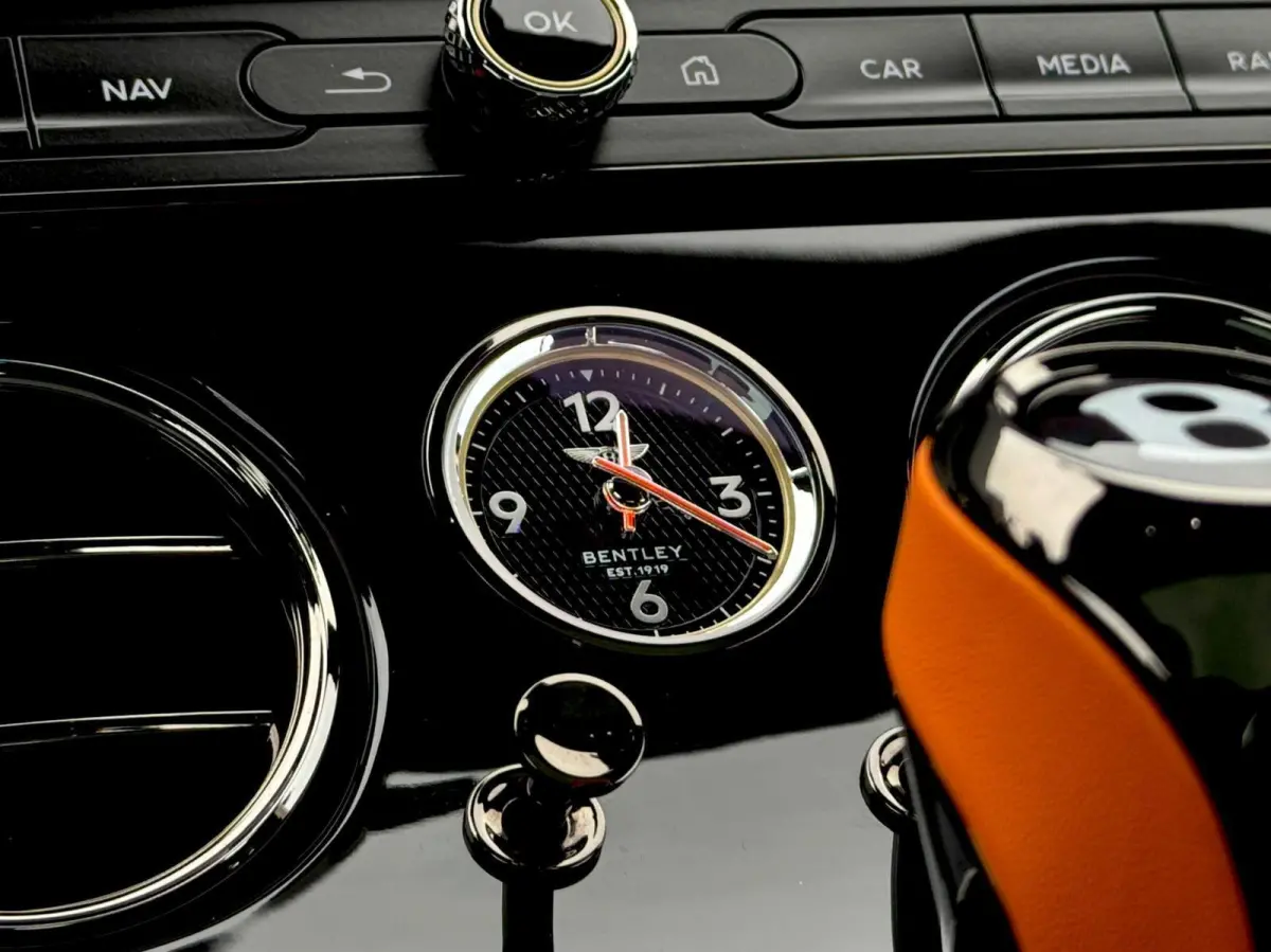 4.0 V8 Hybrid BLACK EDITION MULLINER, BTW AUTO, PANORAMIC ROOF, ROTATING DISPLAY, TOURING PACK, COMFORT PACK, NAIM FOR BENTLEY, GRAVITY GREY, BLACK BELUGA LEATHER WITH MANDARIN ACCENTS, ALAR