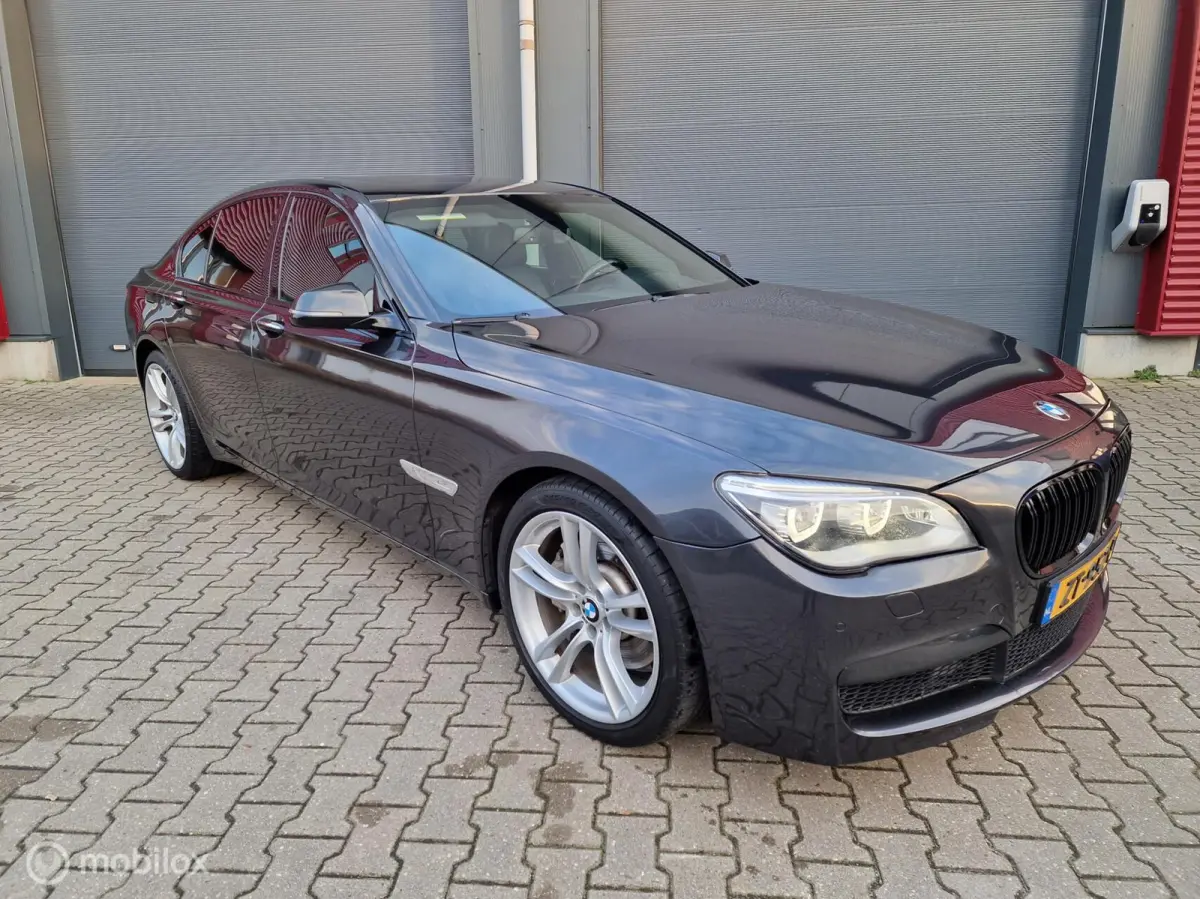 750i High Executive