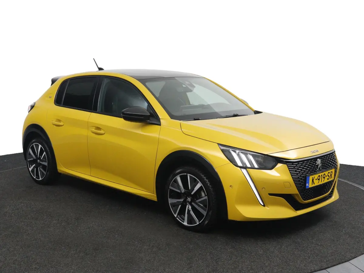 1.2*GT-LINE*PANO*CARPLAY*AUTOM*ECC*CRUISE*NAV*CAM*