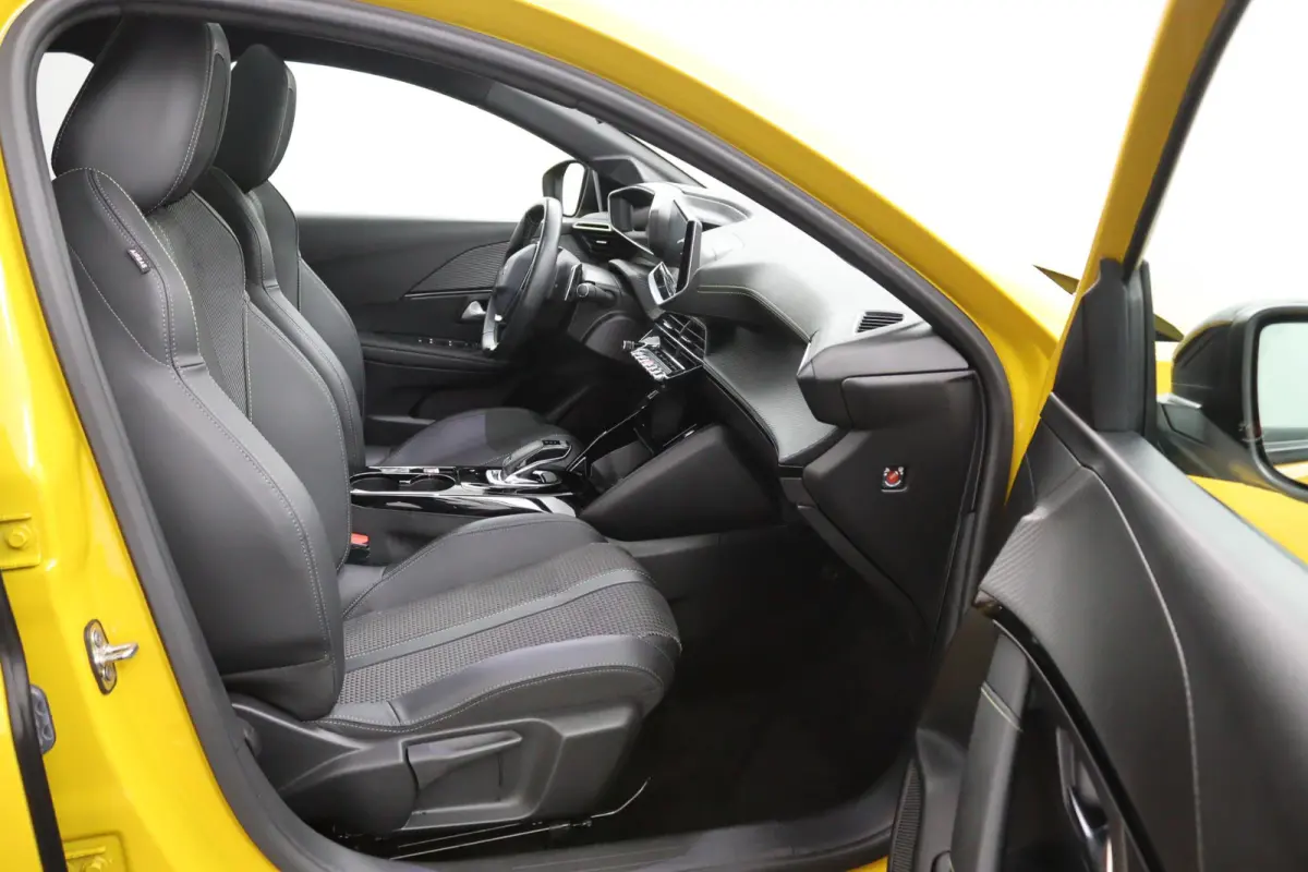 1.2*GT-LINE*PANO*CARPLAY*AUTOM*ECC*CRUISE*NAV*CAM*