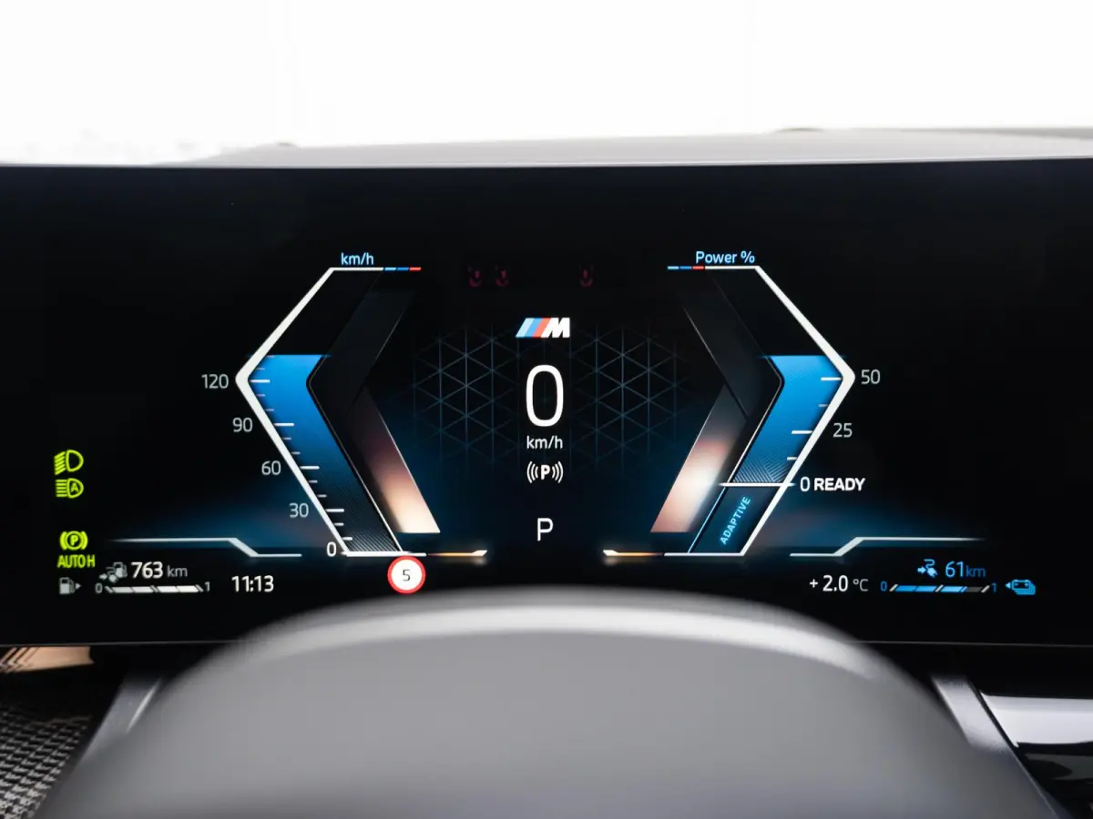 530e xDrive SoH 100% | M Sportpakket Pro | Innovation Pack | Stoelventilatie | Stuurwielrand verwarmd | Comfort Access | Panoramadak | Harman-Kardon | Trekhaak