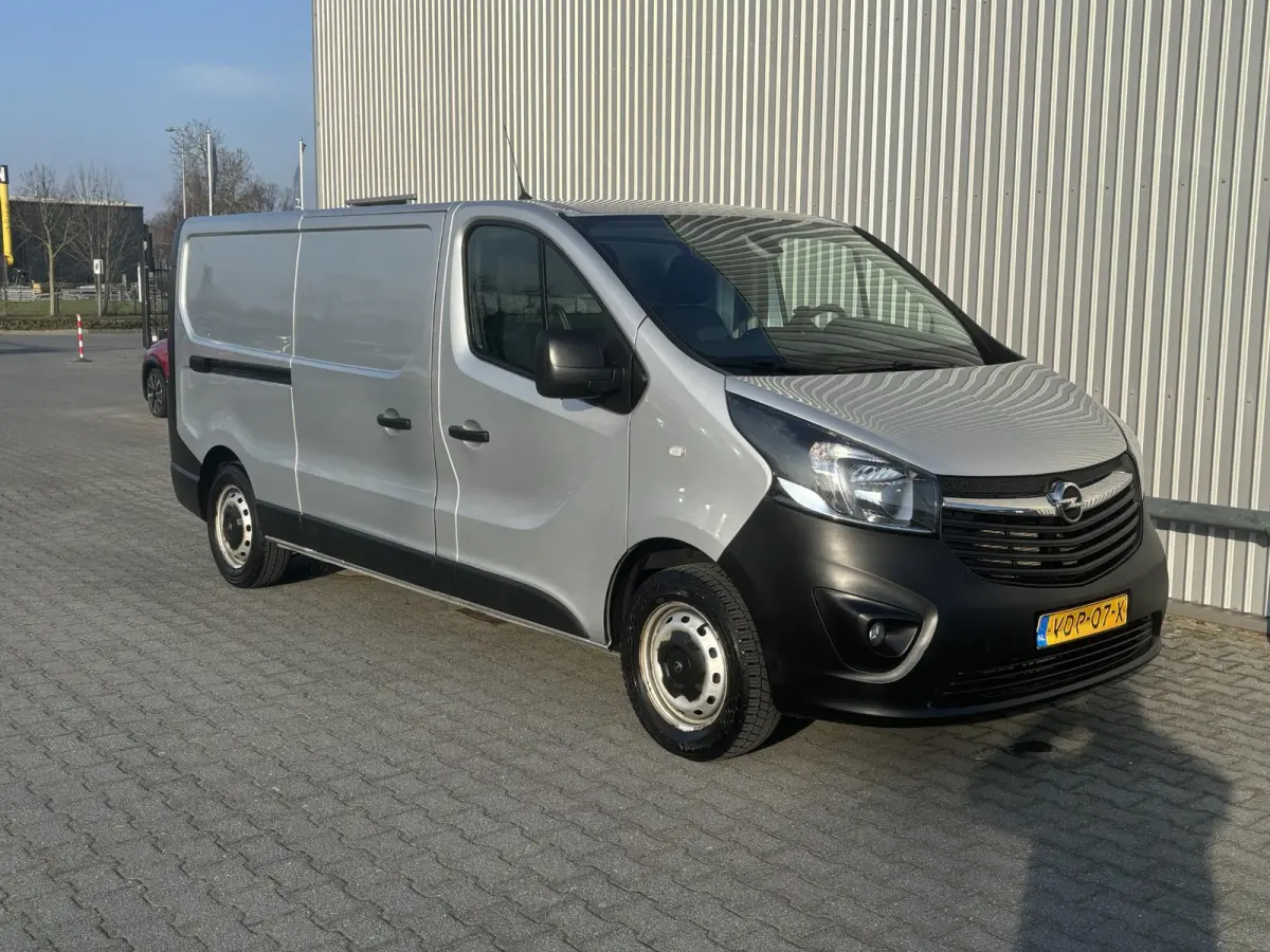 1.6 CDTI L2H1 Edit.*NAVI*CAM*CRUISE*A/C*TEL*3-PERS