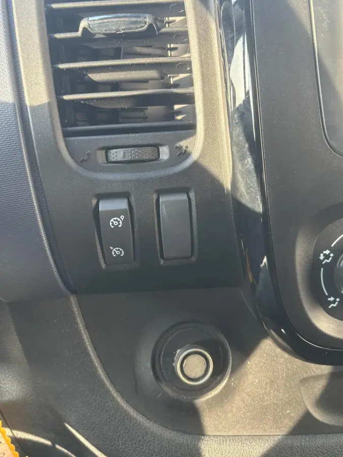 1.6 CDTI L2H1 Edit.*NAVI*CAM*CRUISE*A/C*TEL*3-PERS